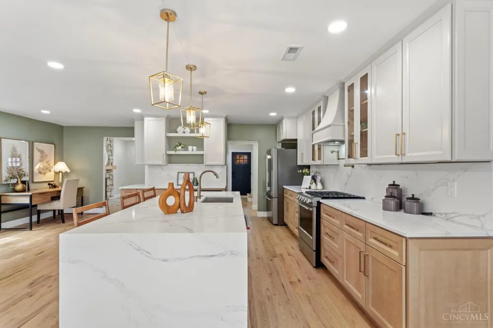 3834 Petoskey Avenue Mariemont, OH 45227