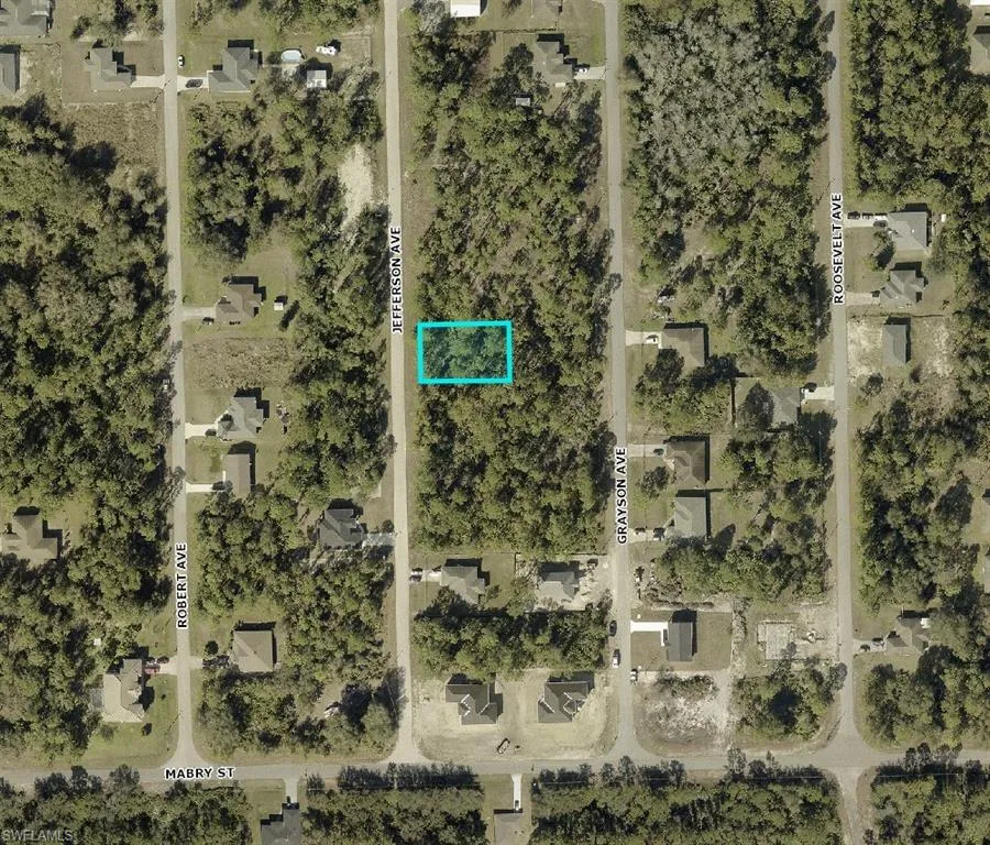 2012 Jefferson Avenue Alva, FL 33920