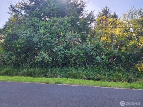 307 Centaurus Avenue SW