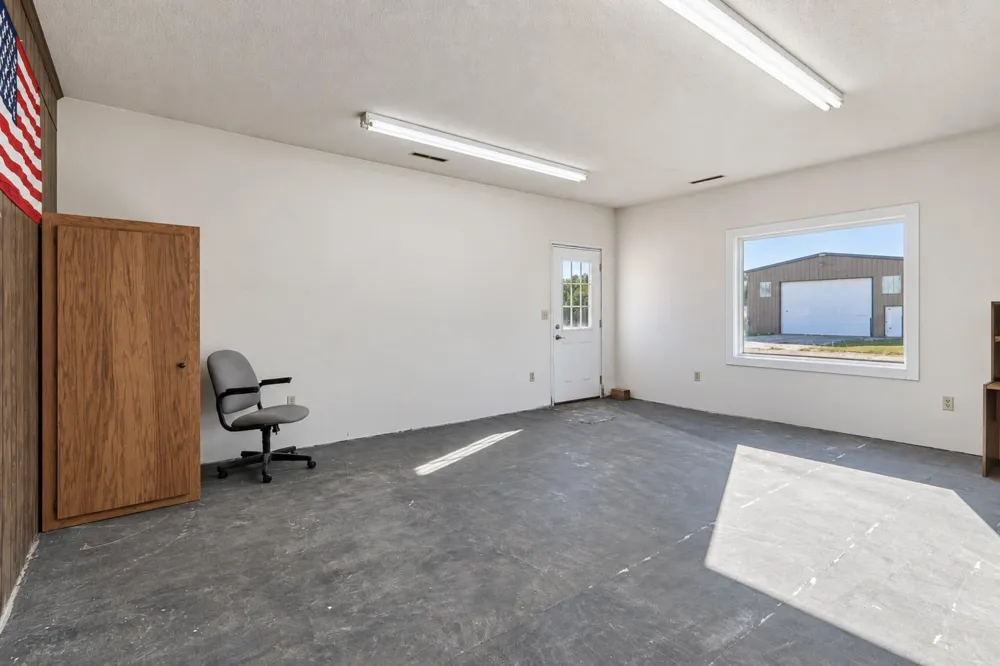 155 S Montgomery Avenue Le Center, MN 56057