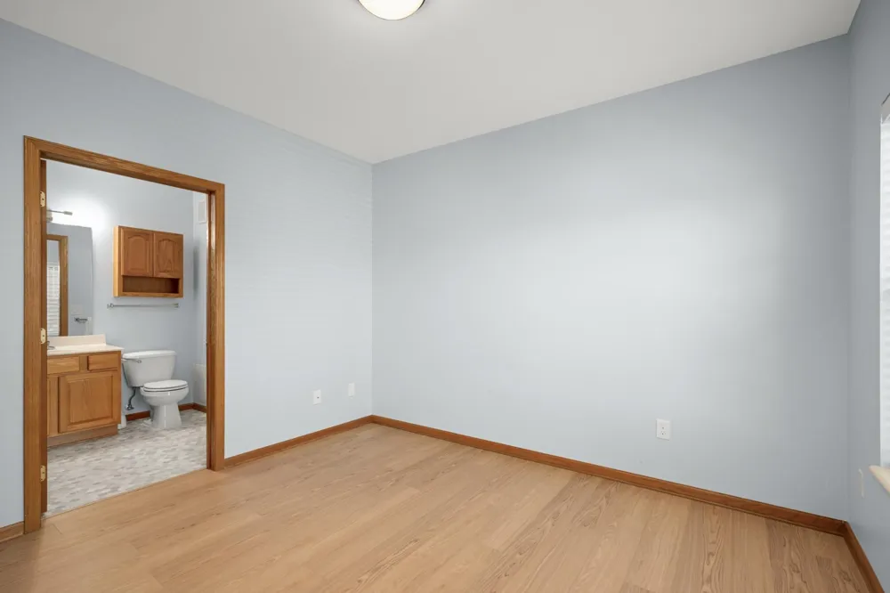 4824 E 53rd Street #301 Minneapolis, MN 55417