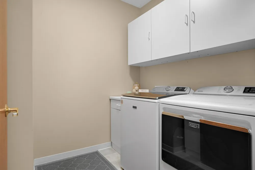 4824 E 53rd Street #301 Minneapolis, MN 55417