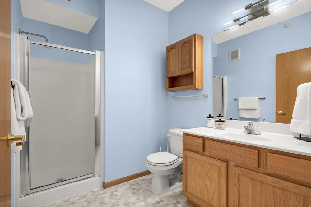 4824 E 53rd Street #301 Minneapolis, MN 55417