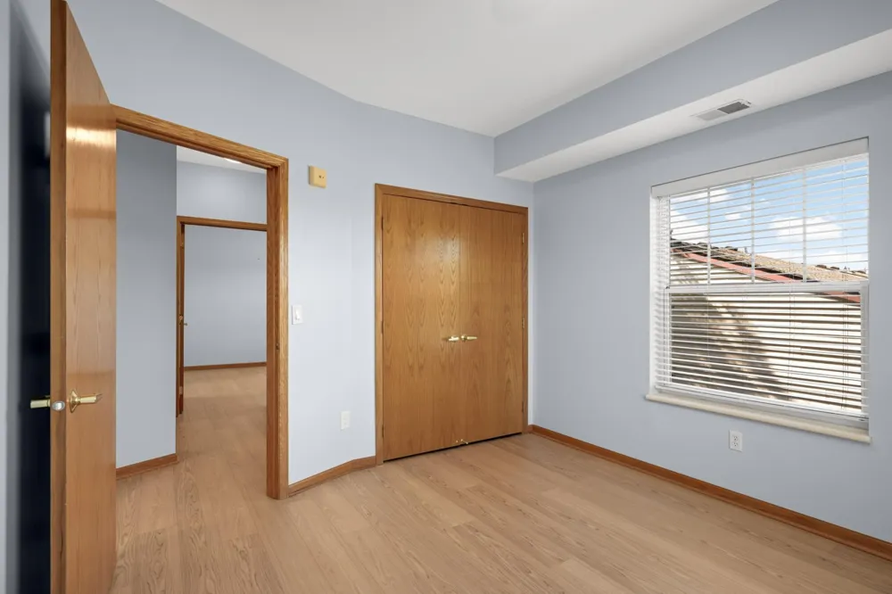 4824 E 53rd Street #301 Minneapolis, MN 55417