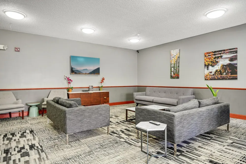 4824 E 53rd Street #301 Minneapolis, MN 55417