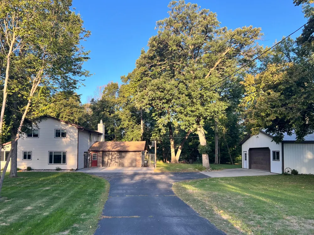 11096 County Highway 17 Detroit Lakes, MN 56501