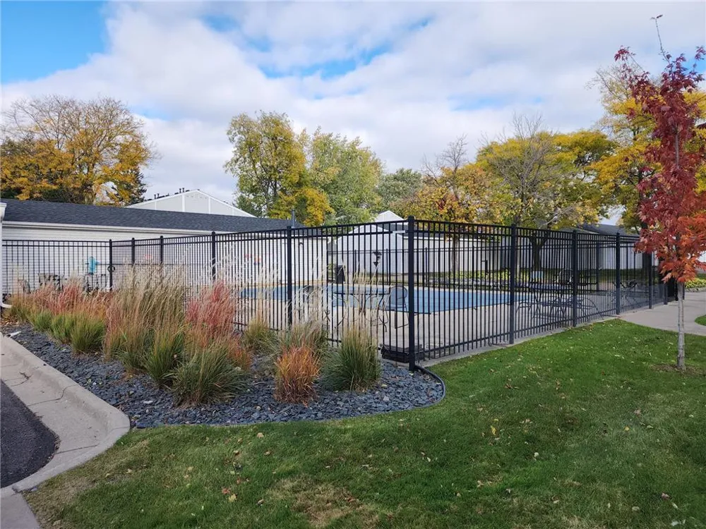 1705 Fulham Street #G Lauderdale, MN 55113