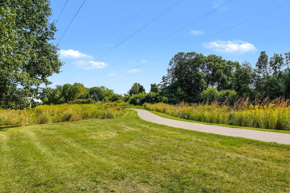 3066 Greenbrier Street Little Canada, MN 55117