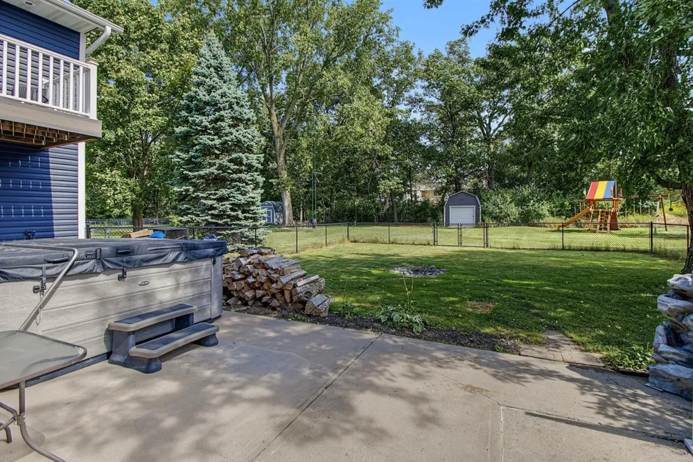 3066 Greenbrier Street Little Canada, MN 55117