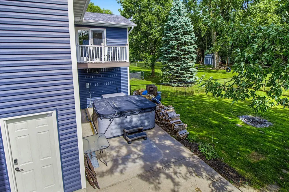 3066 Greenbrier Street Little Canada, MN 55117