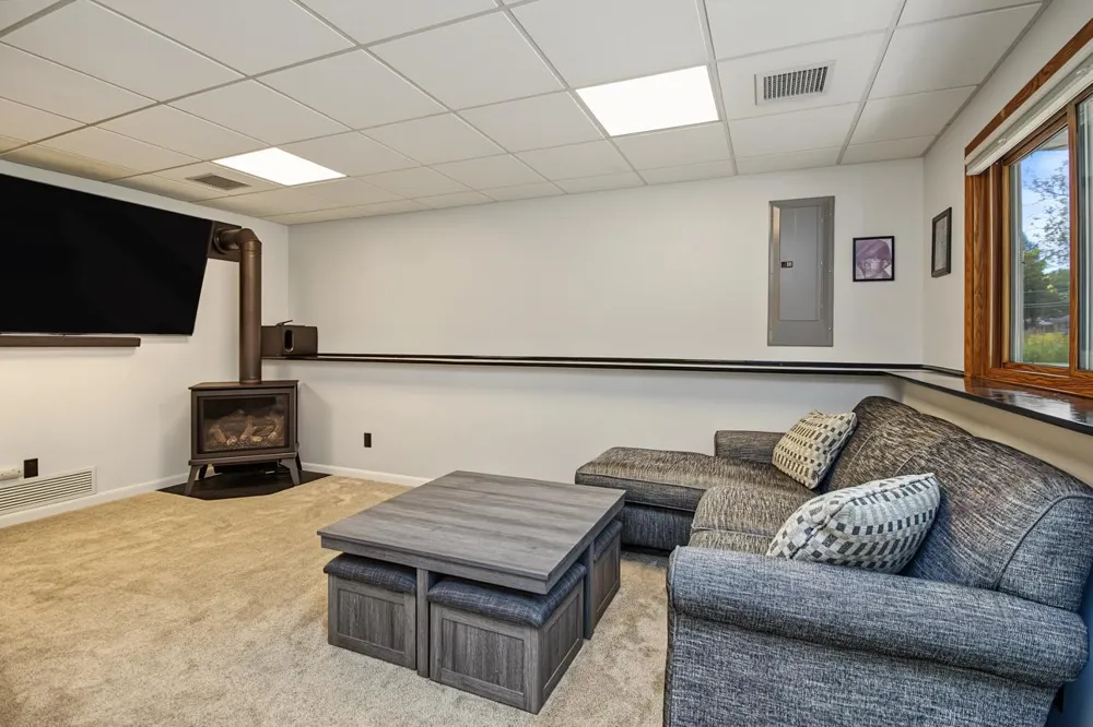 3066 Greenbrier Street Little Canada, MN 55117