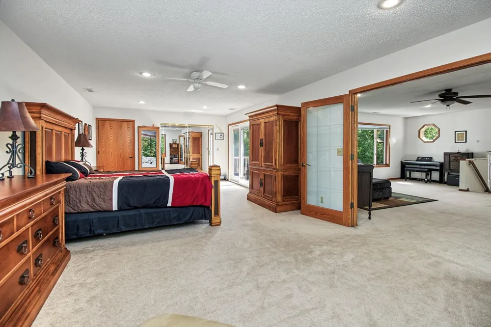 3066 Greenbrier Street Little Canada, MN 55117