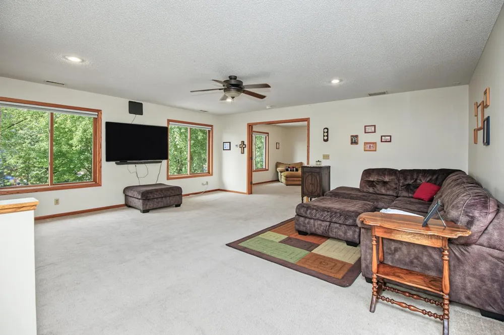 3066 Greenbrier Street Little Canada, MN 55117