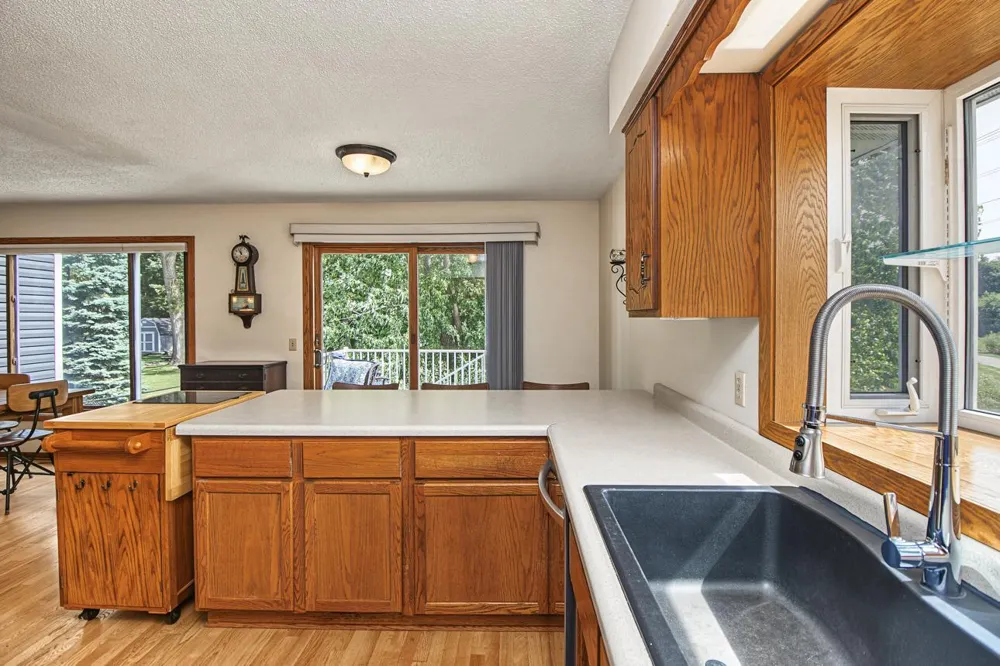 3066 Greenbrier Street Little Canada, MN 55117