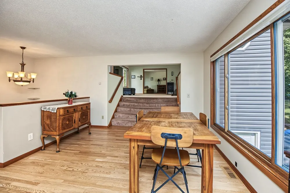 3066 Greenbrier Street Little Canada, MN 55117
