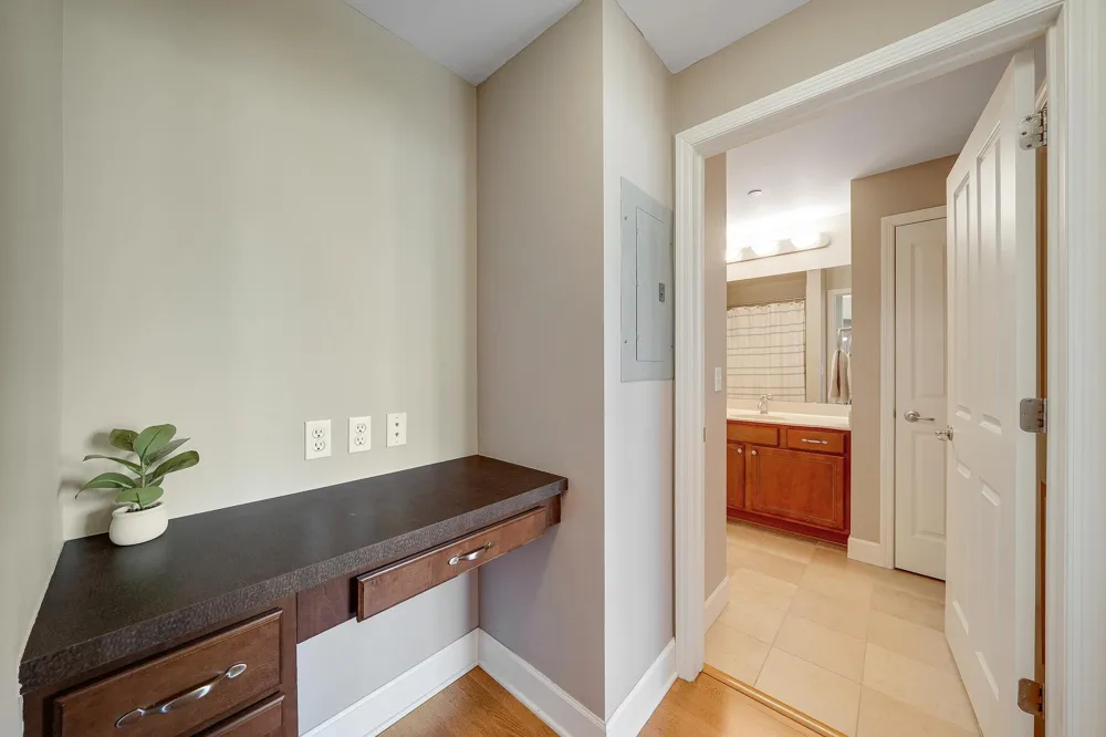 500 E Grant Street #709 Minneapolis, MN 55404