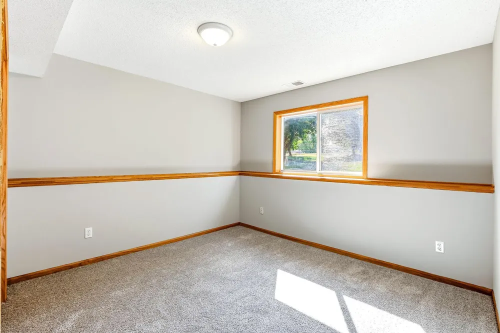 332 Orchard Parkway W Shakopee, MN 55379
