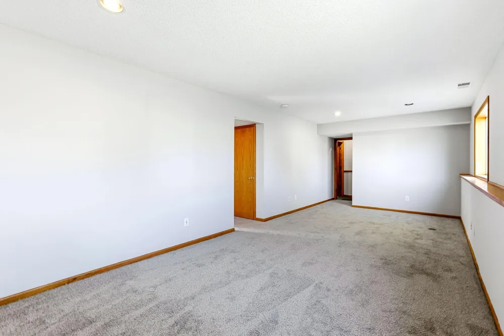 332 Orchard Parkway W Shakopee, MN 55379