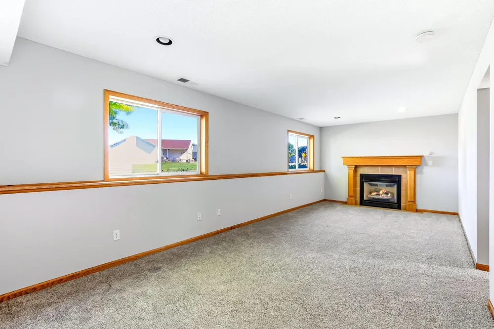 332 Orchard Parkway W Shakopee, MN 55379