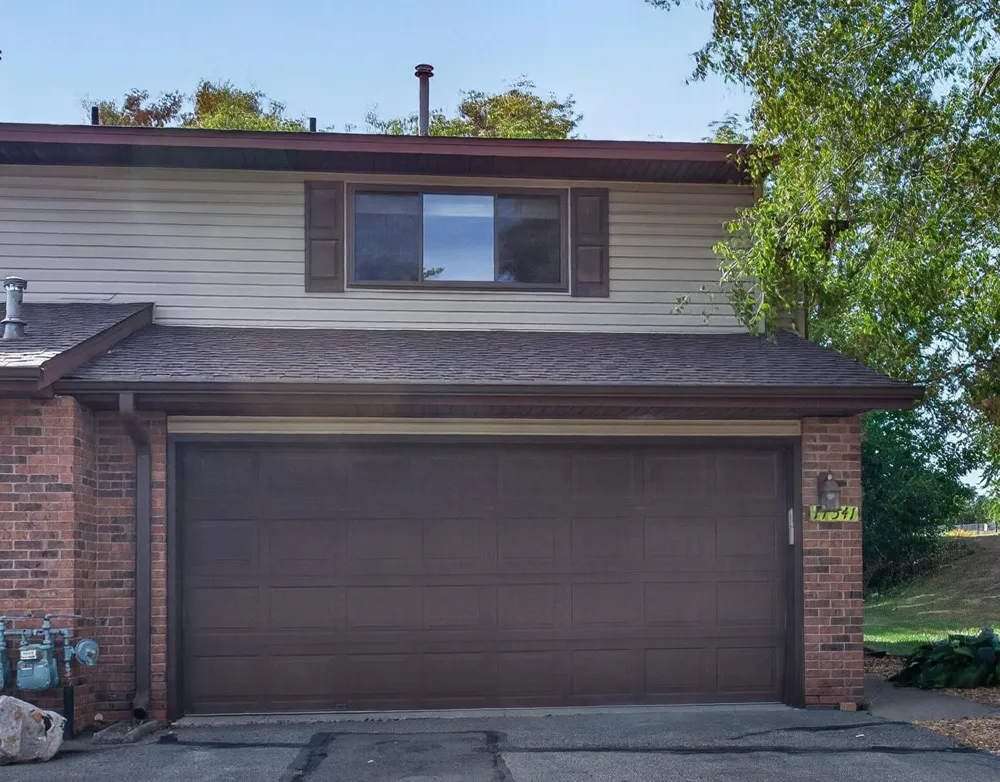 17541 Ionia Path Lakeville, MN 55044