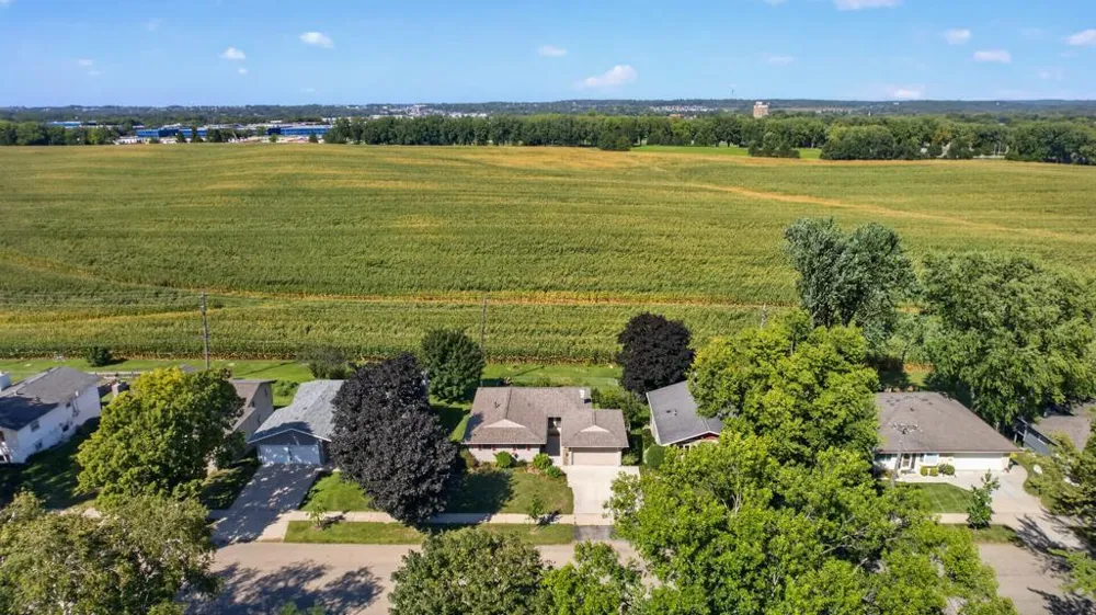 2509 26th Street NW Rochester, MN 55901