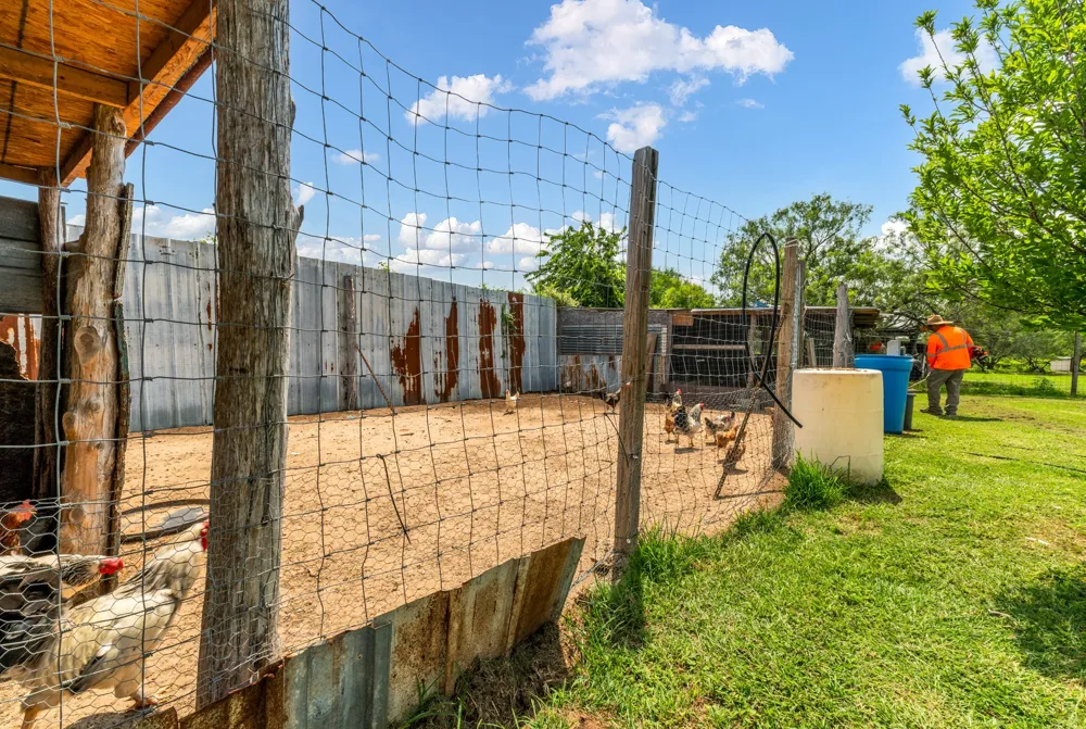235 Thompson Road Dale, TX 78616