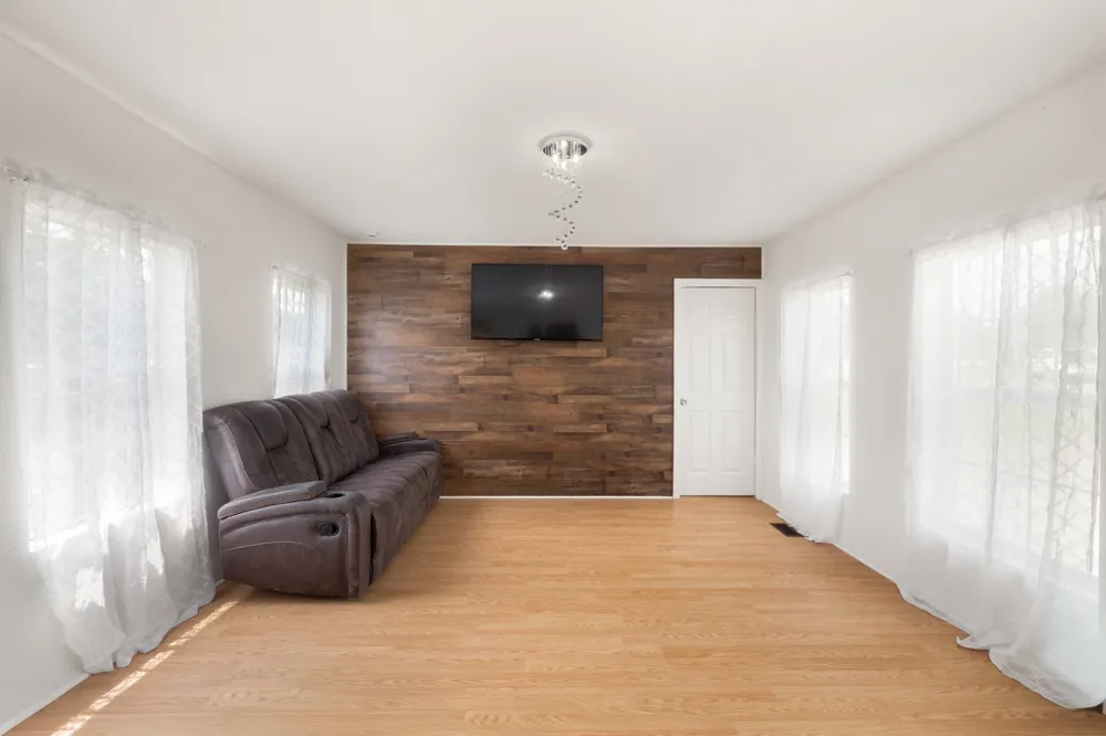 235 Thompson Road Dale, TX 78616