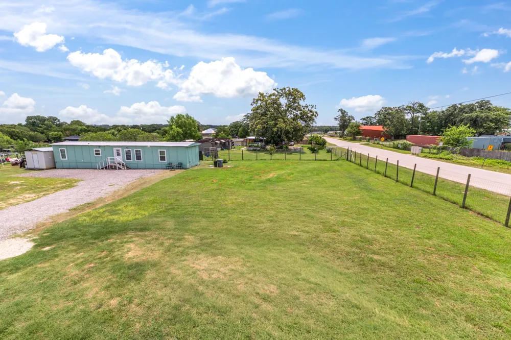 235 Thompson Road Dale, TX 78616