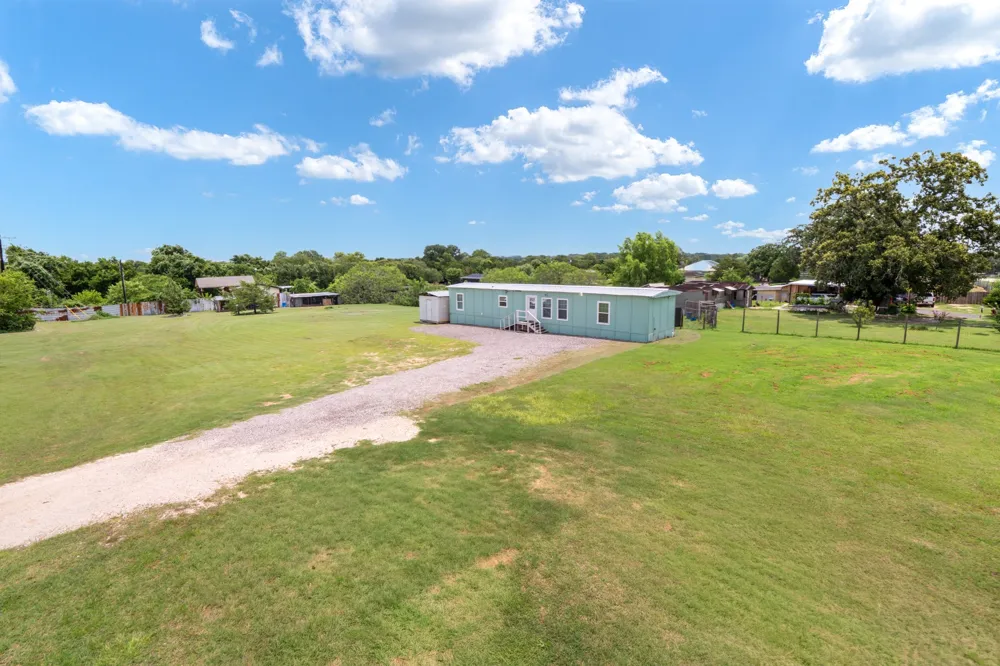 235 Thompson Road Dale, TX 78616
