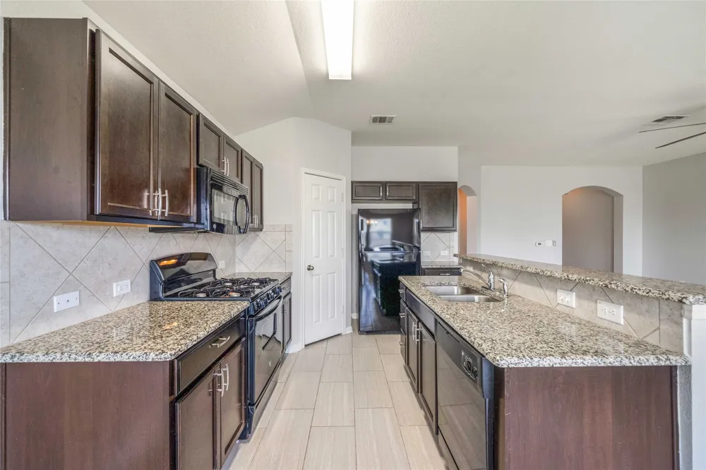 314 Foxglove Drive Hutto, TX 78634