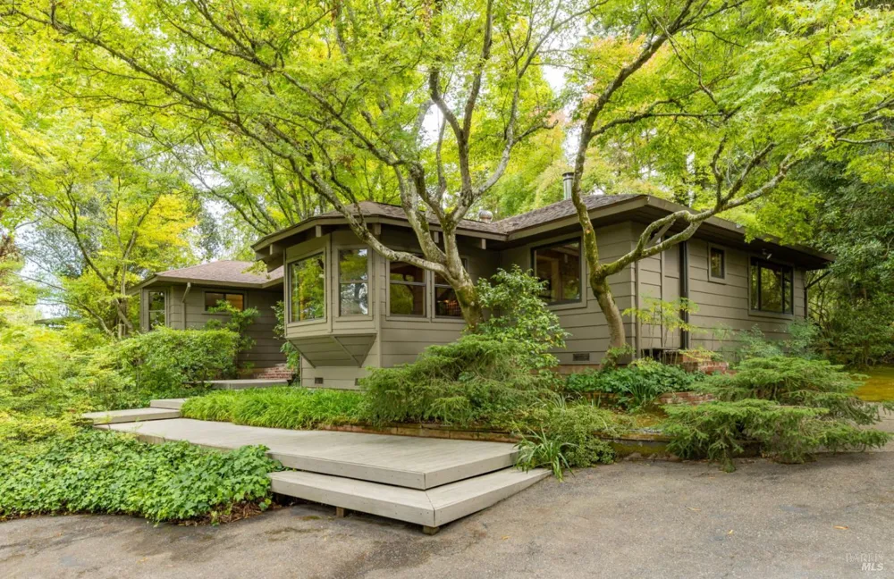 5760 Cuneo Court Santa Rosa, CA 95401