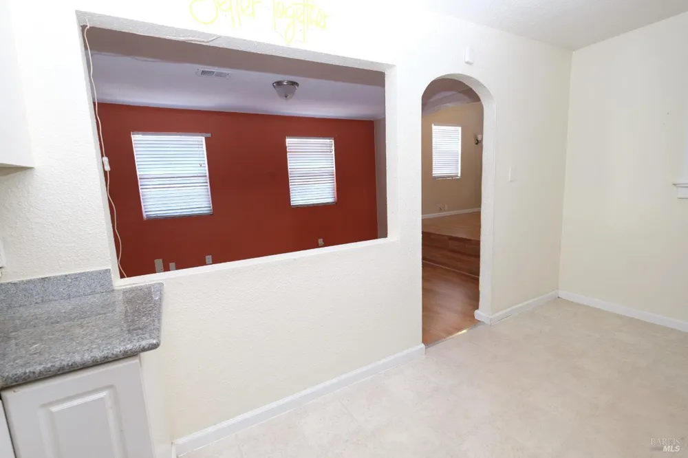 843 Benicia Road Vallejo, CA 94591