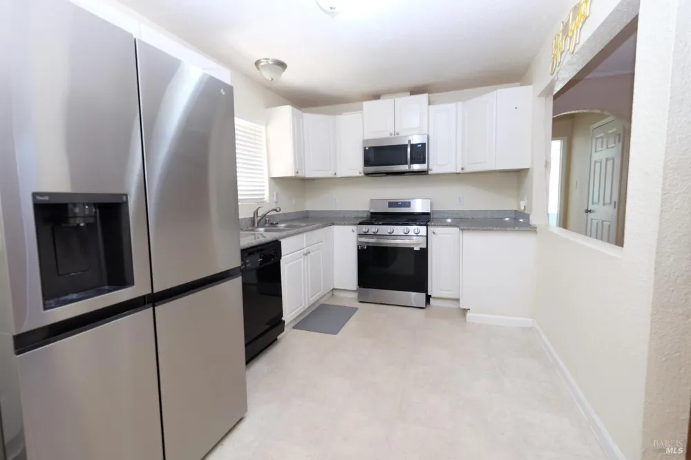 843 Benicia Road Vallejo, CA 94591