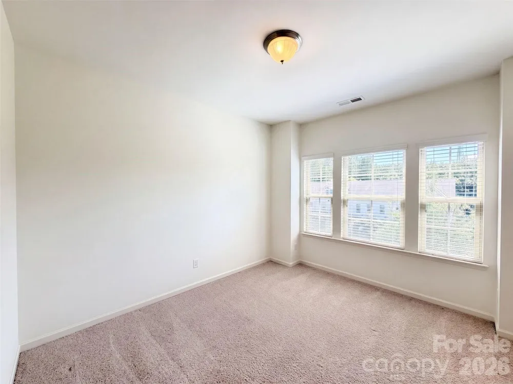 9431 Ainslie Downs Street Charlotte, NC 28273
