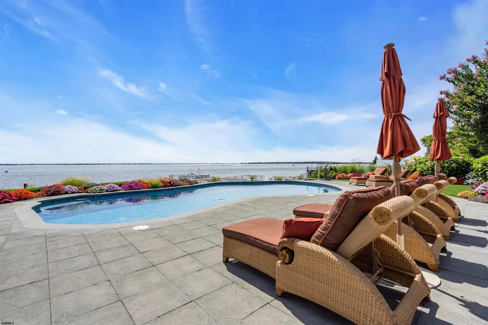 38 Broadway Somers Point, NJ 08244
