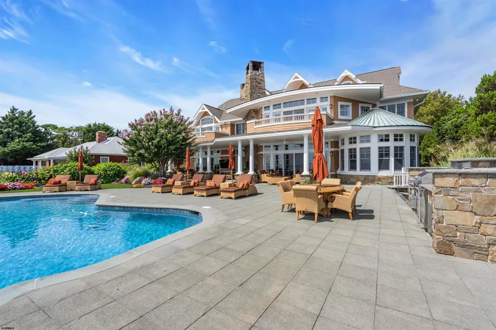 38 Broadway Somers Point, NJ 08244