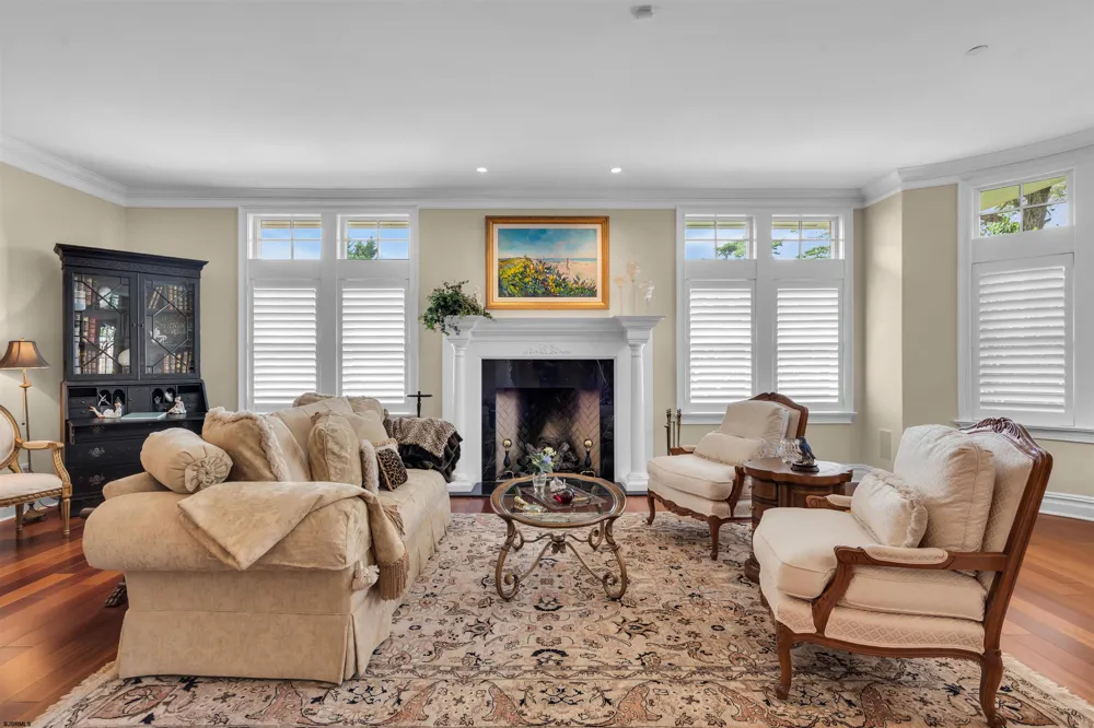 38 Broadway Somers Point, NJ 08244