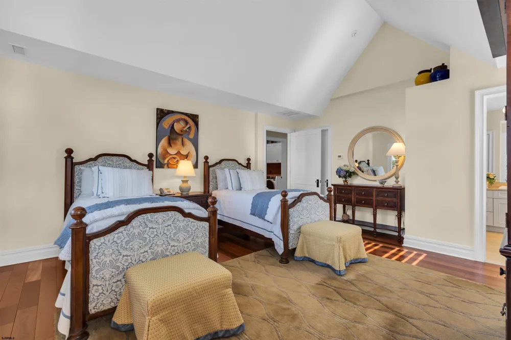 38 Broadway Somers Point, NJ 08244