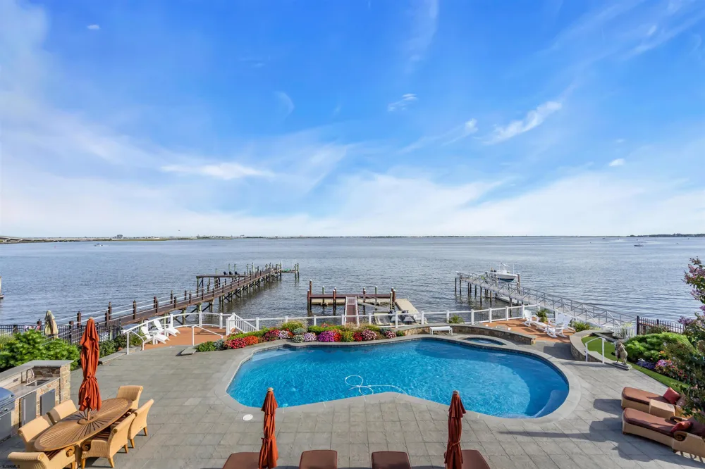 38 Broadway Somers Point, NJ 08244
