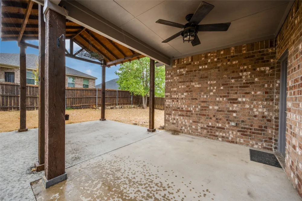 44 Kramer Lane Sanger, TX 76266