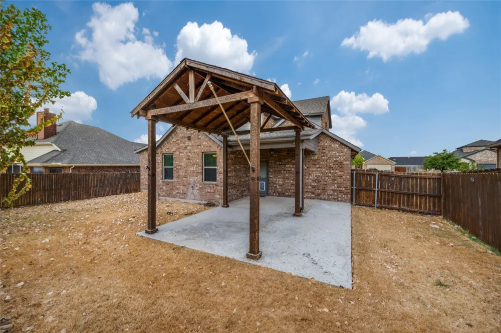 44 Kramer Lane Sanger, TX 76266