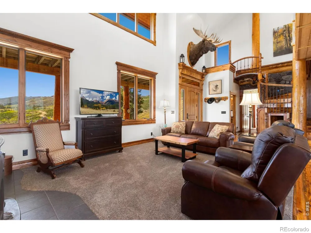 646 Stormy Peaks Drive Bellvue, CO 80512