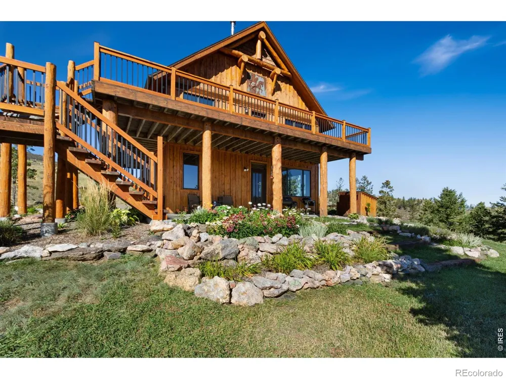 646 Stormy Peaks Drive Bellvue, CO 80512