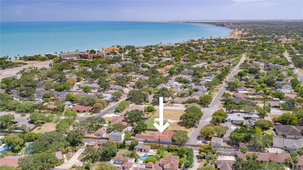 3302 Manitou Street Corpus Christi, TX 78411