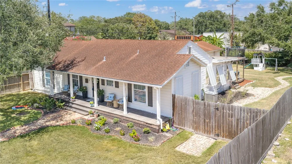 3302 Manitou Street Corpus Christi, TX 78411
