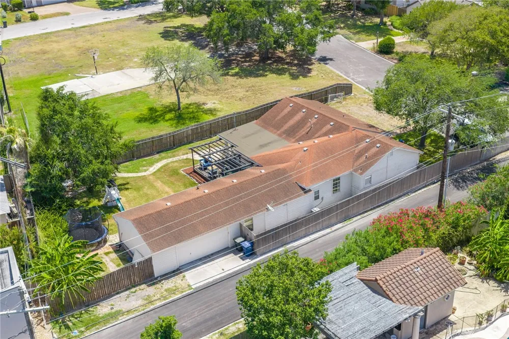 3302 Manitou Street Corpus Christi, TX 78411