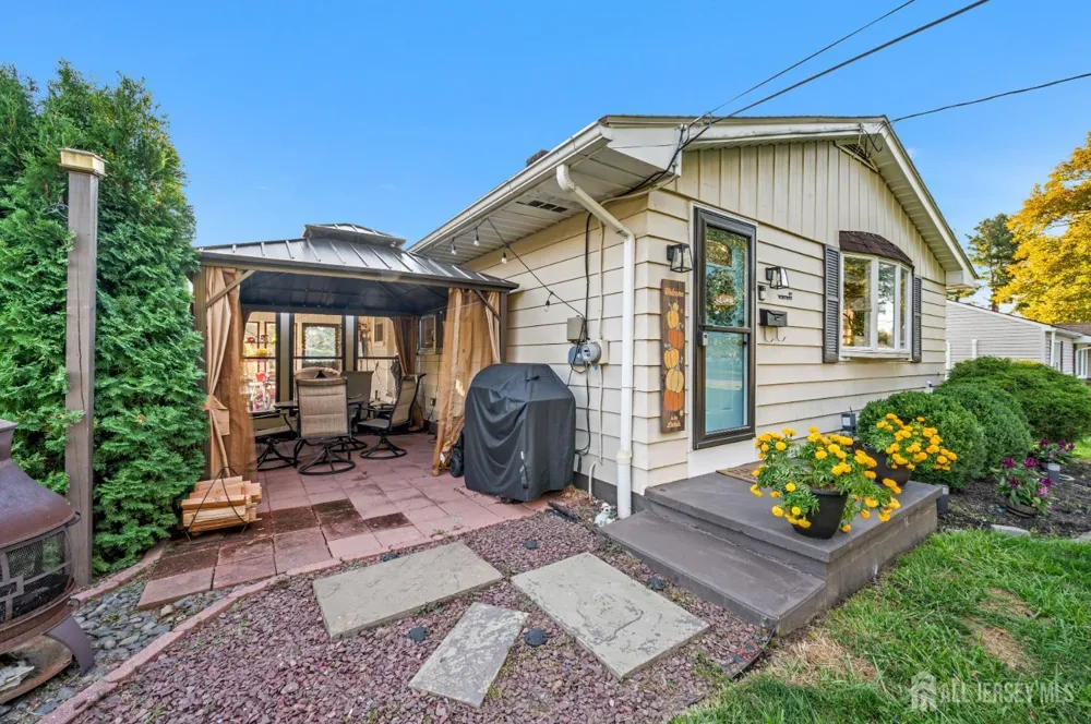 97 Bliss Boulevard Pohatcong, NJ 08865