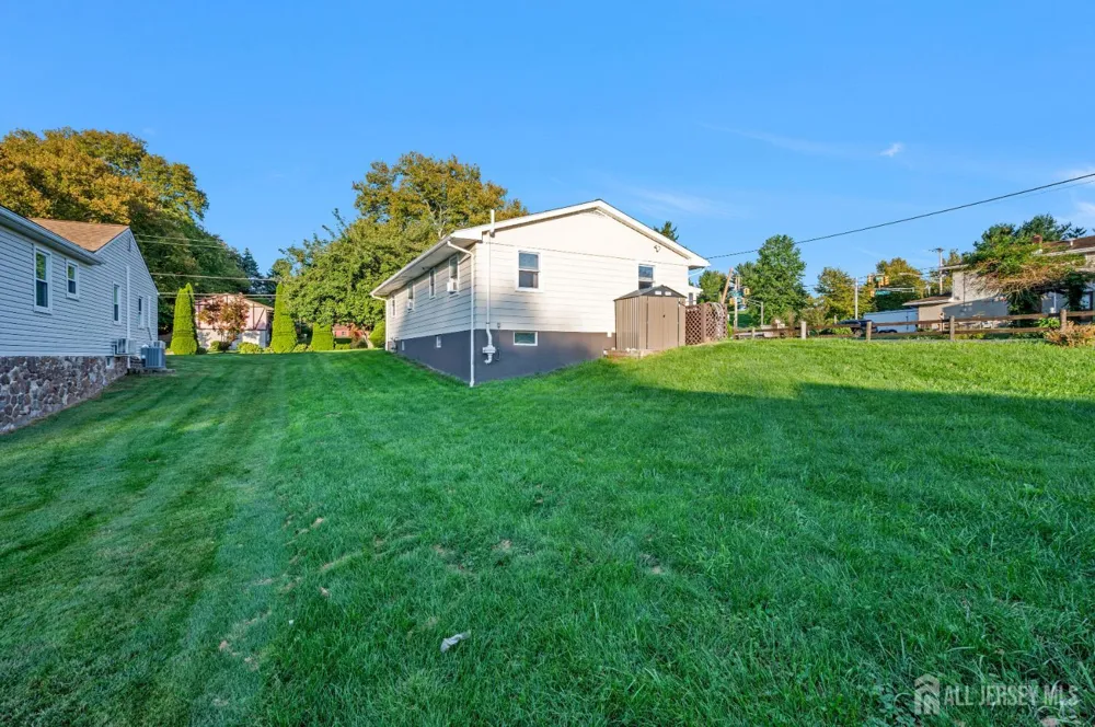 97 Bliss Boulevard Pohatcong, NJ 08865