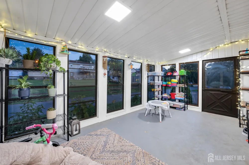 97 Bliss Boulevard Pohatcong, NJ 08865