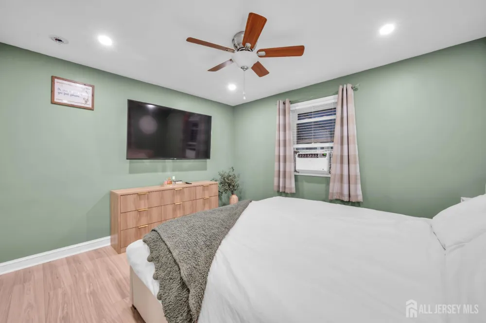97 Bliss Boulevard Pohatcong, NJ 08865